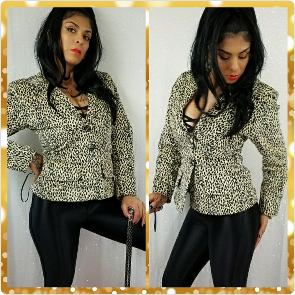 🕷La Maison De La cause Fourrure Paris blazer 🕷